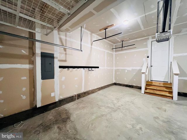 6360 POINTER LN, King George, VA 22485