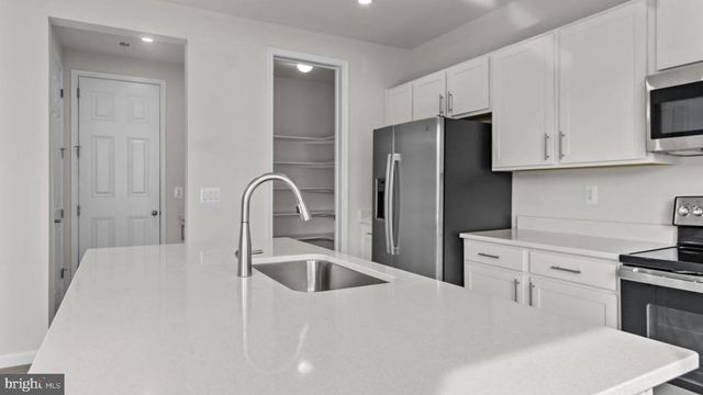 6360 POINTER LN, King George, VA 22485
