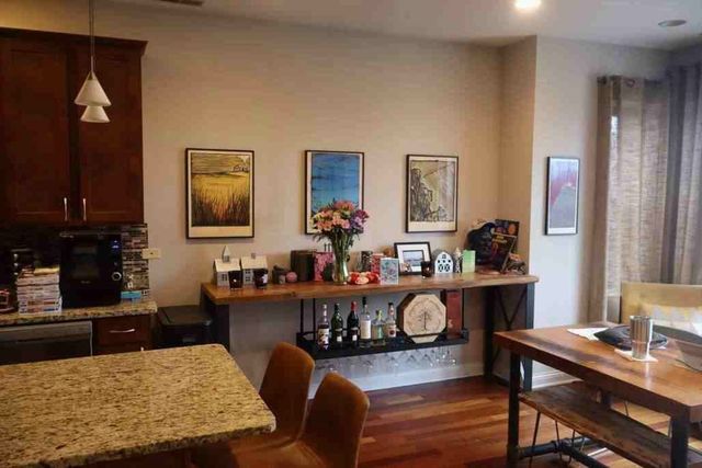 3205 W Division Street 402, Chicago, IL 60651