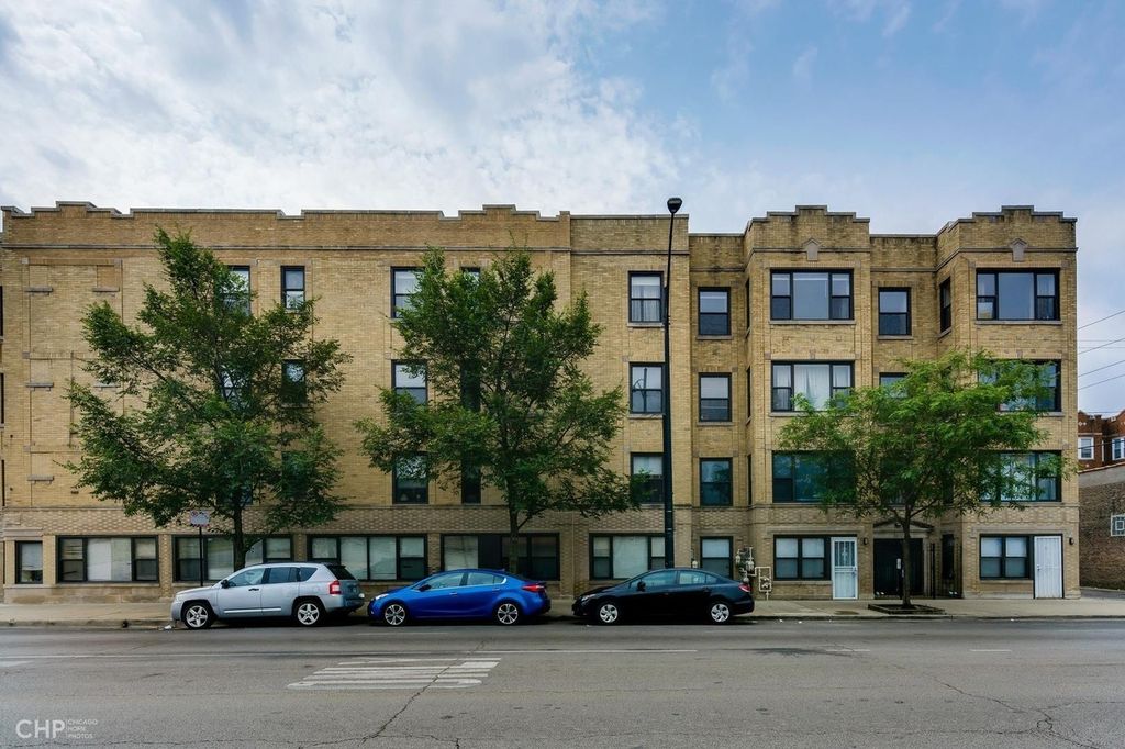 3205 W Division Street 402, Chicago, IL 60651