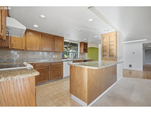 10241 Nw 195TH Ave, Hillsboro, OR 97124