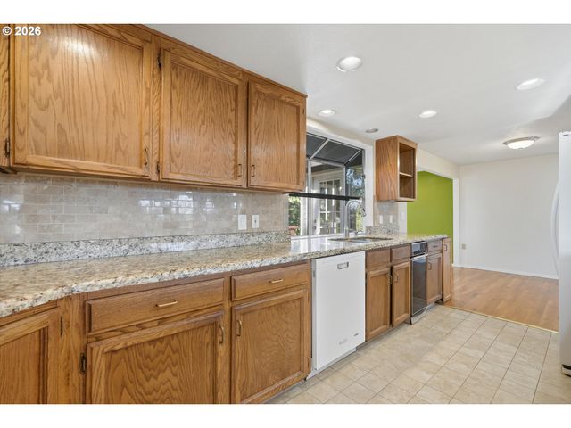 10241 Nw 195TH Ave, Hillsboro, OR 97124