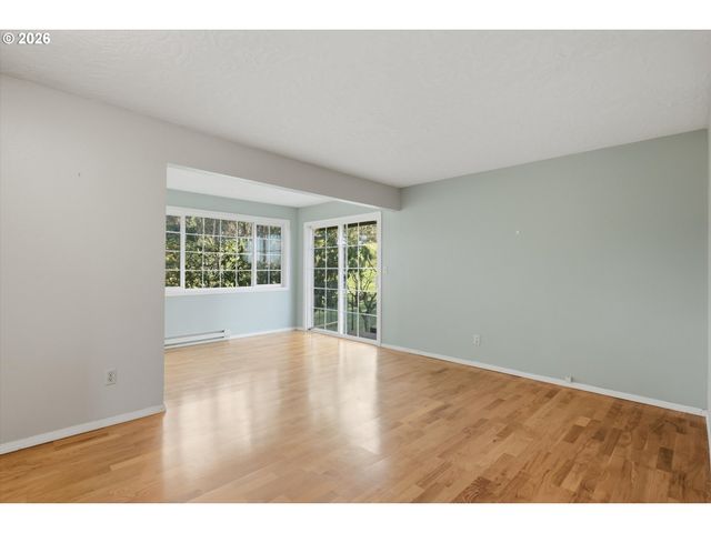 10241 Nw 195TH Ave, Hillsboro, OR 97124