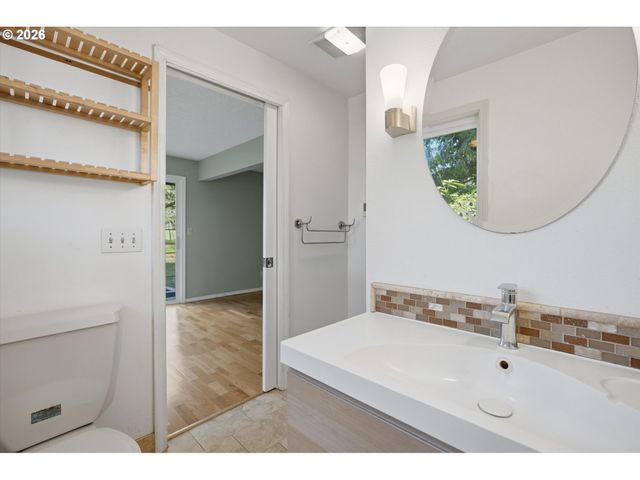 10241 Nw 195TH Ave, Hillsboro, OR 97124