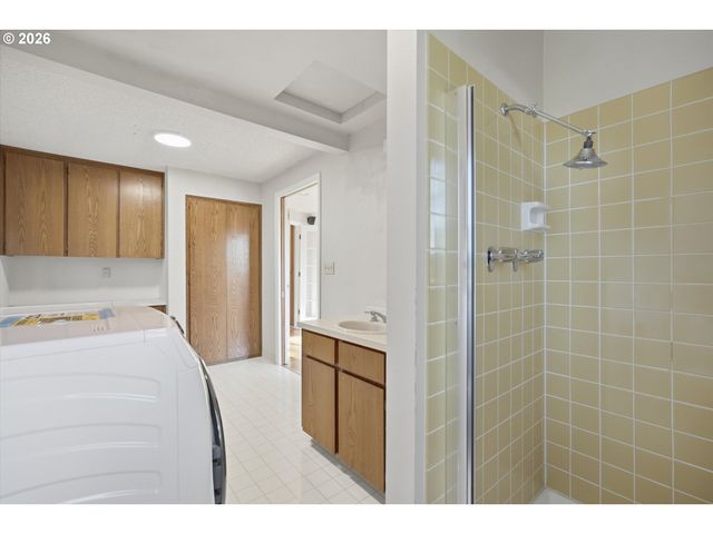 10241 Nw 195TH Ave, Hillsboro, OR 97124