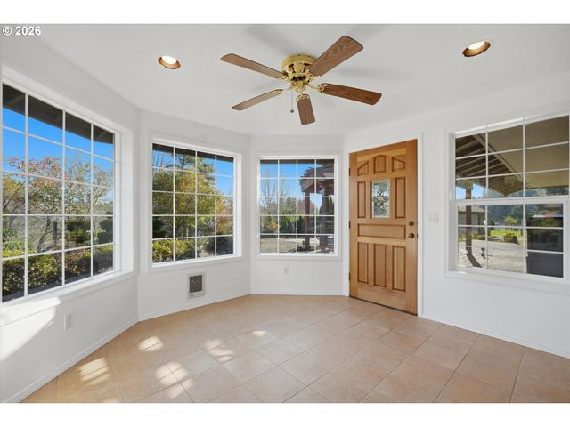 10241 Nw 195TH Ave, Hillsboro, OR 97124