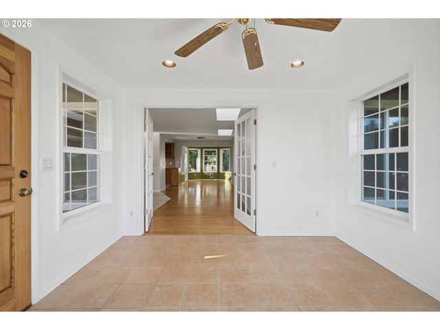 10241 Nw 195TH Ave, Hillsboro, OR 97124