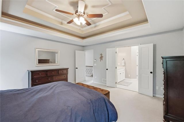 14345 NW 65th Place, Parkville, MO 64152