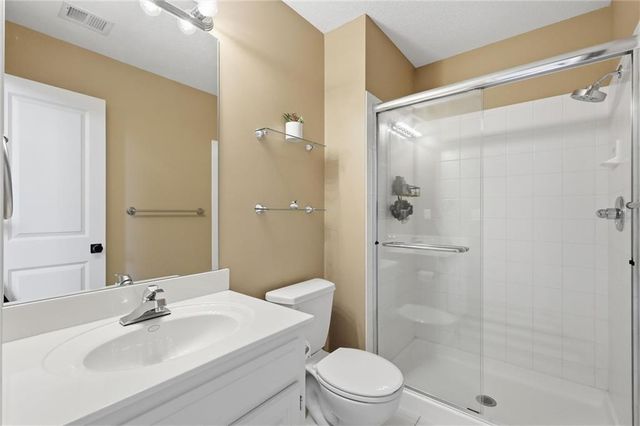 14345 NW 65th Place, Parkville, MO 64152