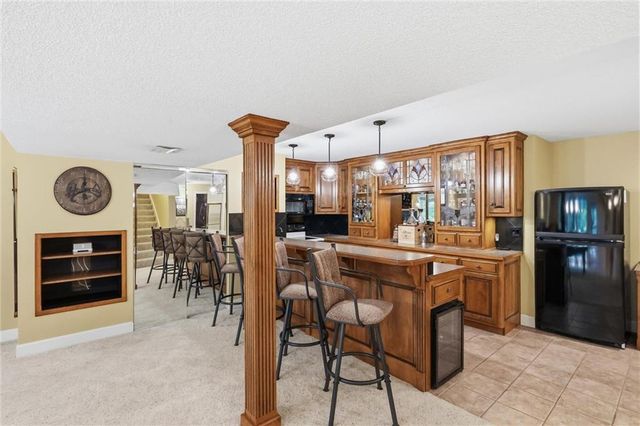 14345 NW 65th Place, Parkville, MO 64152