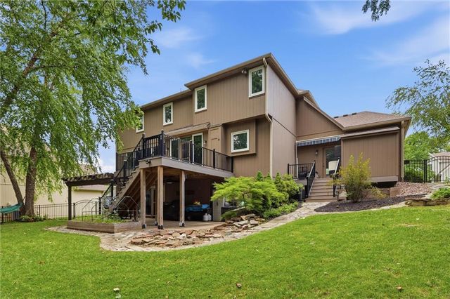 14345 NW 65th Place, Parkville, MO 64152