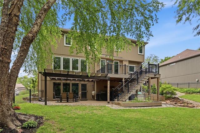 14345 NW 65th Place, Parkville, MO 64152