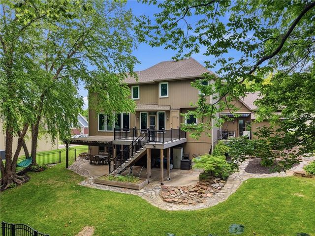 14345 NW 65th Place, Parkville, MO 64152