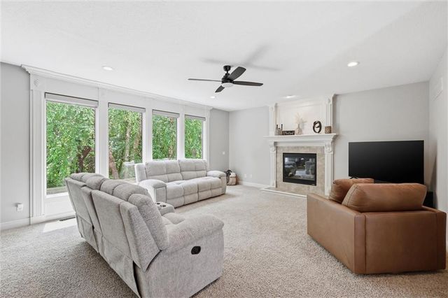 14345 NW 65th Place, Parkville, MO 64152