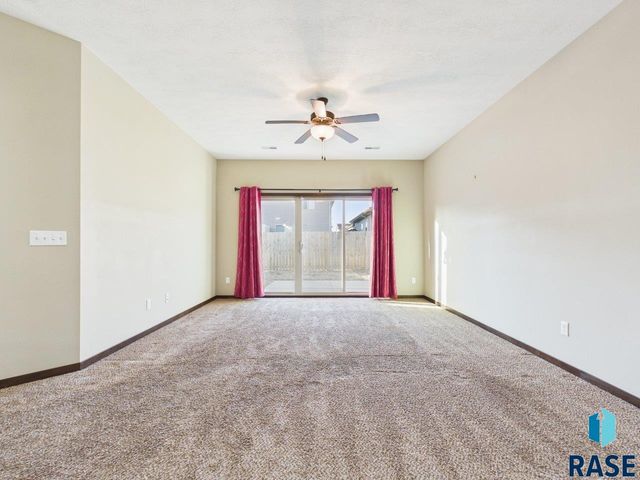 9539 W Gert St Street, Sioux Falls, SD 57106