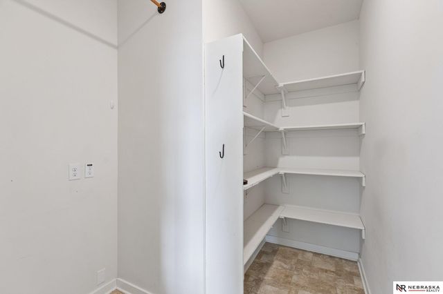 7123 N 172nd Street, Bennington, NE 68007