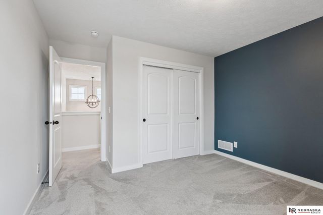 7123 N 172nd Street, Bennington, NE 68007