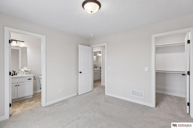 7123 N 172nd Street, Bennington, NE 68007