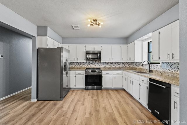 17096 Us Highway 70, Durant, OK 74701