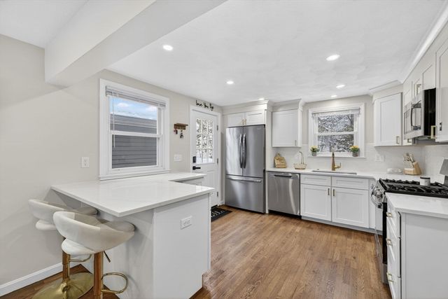 21 Woodside Road, Billerica, MA 01862