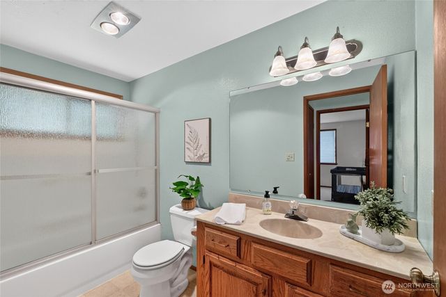 5000 NE 6th Street, Renton, WA 98059