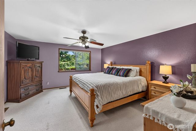 5000 NE 6th Street, Renton, WA 98059