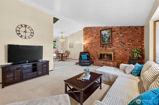 5000 NE 6th Street, Renton, WA 98059