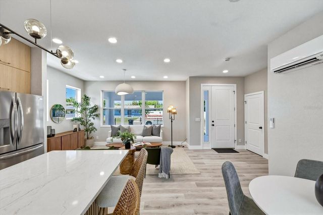 1044 12TH AVENUE S, St Petersburg, FL 33705