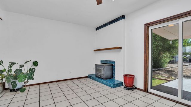 11 Coyote Road, Los Lunas, NM 87031