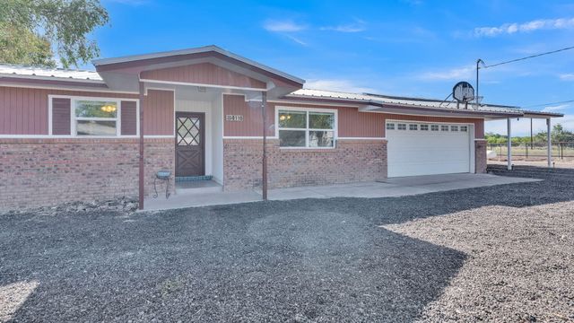 11 Coyote Road, Los Lunas, NM 87031