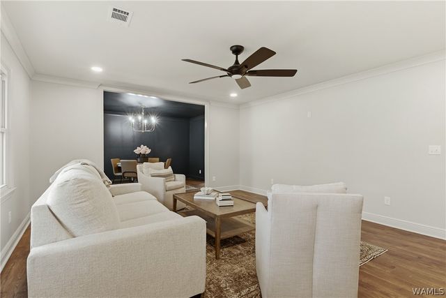 4504 Twin Lake, Northport, AL 35473