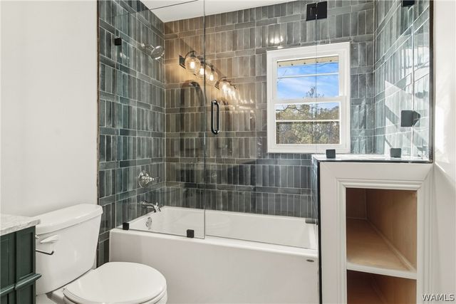 4504 Twin Lake, Northport, AL 35473