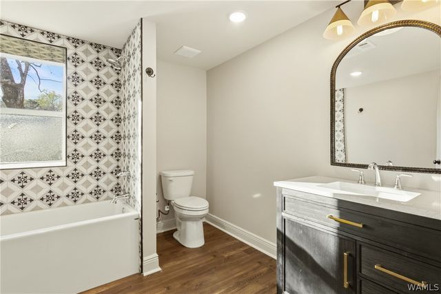 4504 Twin Lake, Northport, AL 35473