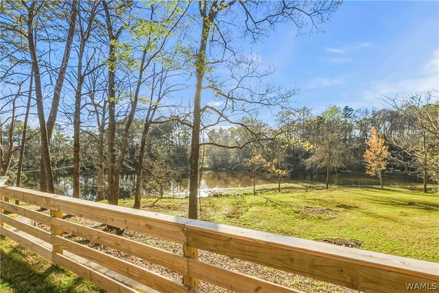 4504 Twin Lake, Northport, AL 35473