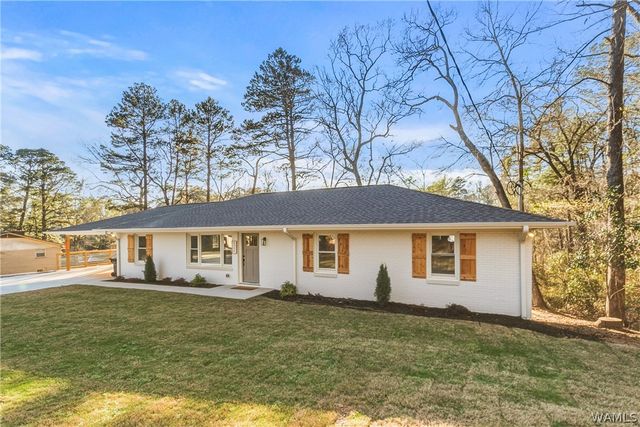 4504 Twin Lake, Northport, AL 35473