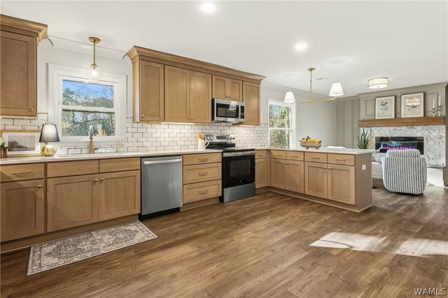 4504 Twin Lake, Northport, AL 35473