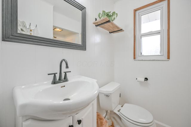 557 Vale Road, Springfield, OH 45504