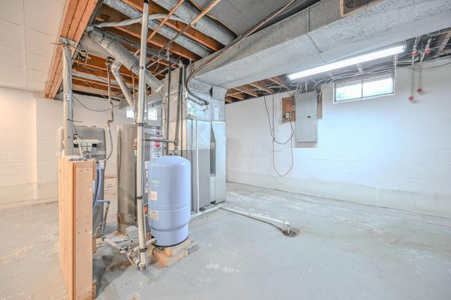 557 Vale Road, Springfield, OH 45504