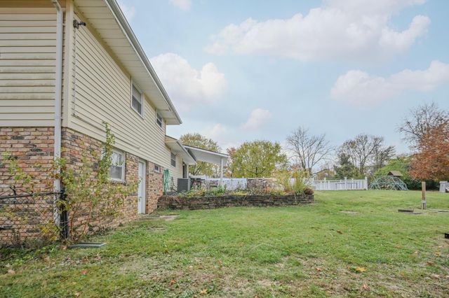 557 Vale Road, Springfield, OH 45504