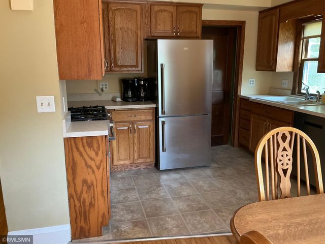 1762 Edgerton Street, Maplewood, MN 55117