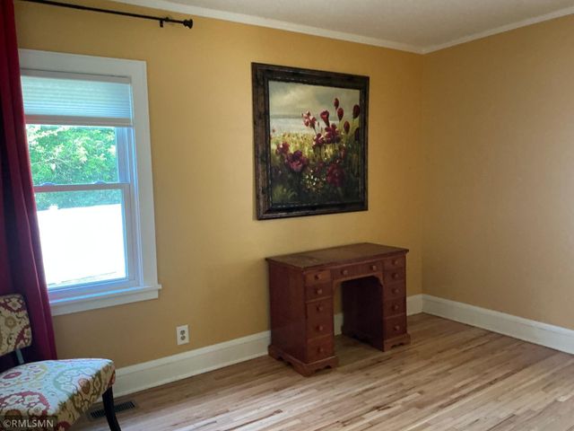 1762 Edgerton Street, Maplewood, MN 55117