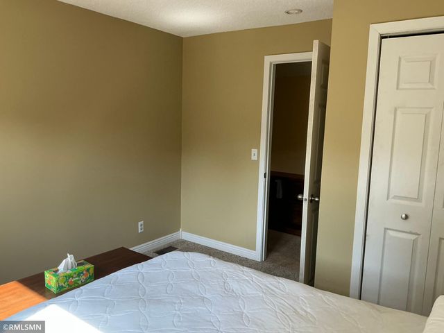 1762 Edgerton Street, Maplewood, MN 55117