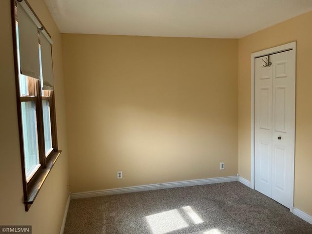 1762 Edgerton Street, Maplewood, MN 55117