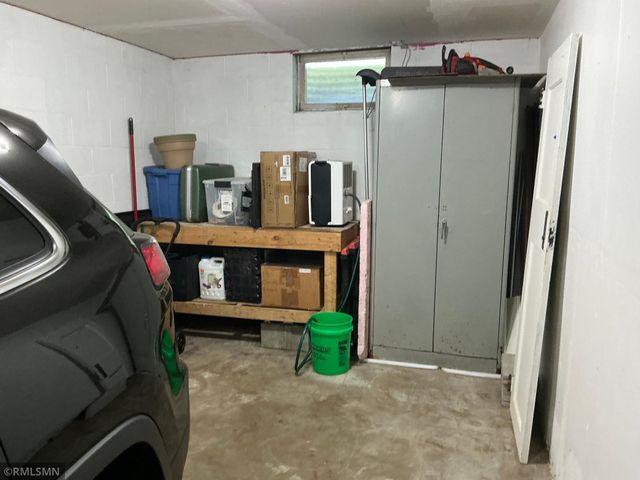 1762 Edgerton Street, Maplewood, MN 55117