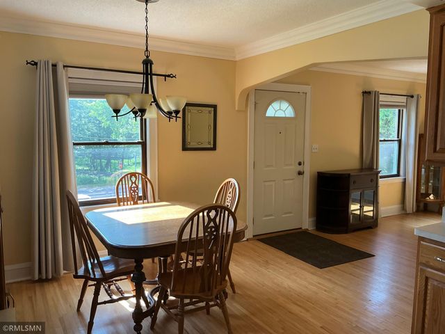 1762 Edgerton Street, Maplewood, MN 55117