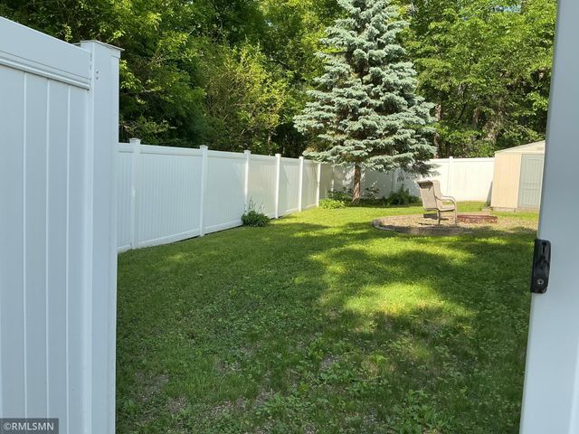 1762 Edgerton Street, Maplewood, MN 55117