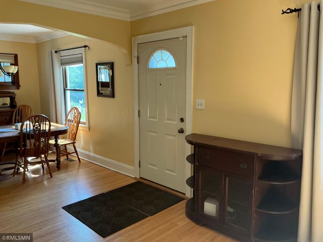 1762 Edgerton Street, Maplewood, MN 55117