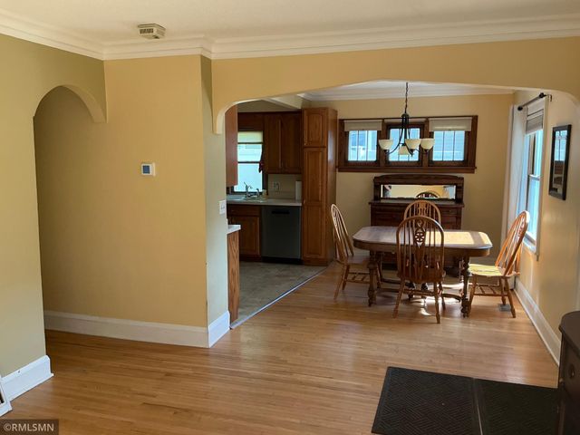1762 Edgerton Street, Maplewood, MN 55117