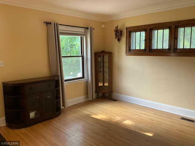 1762 Edgerton Street, Maplewood, MN 55117