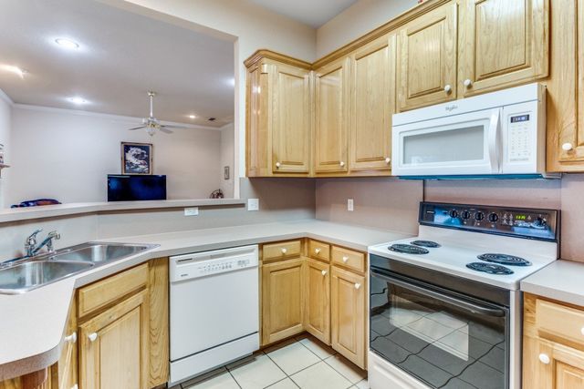 300 Vera Drive, Burleson, TX 76028